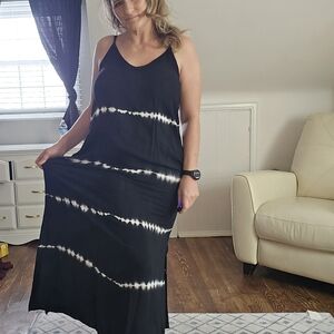 Shore Drive Tie-Dye Maxi Dress | Pockets | Black & White | Size M